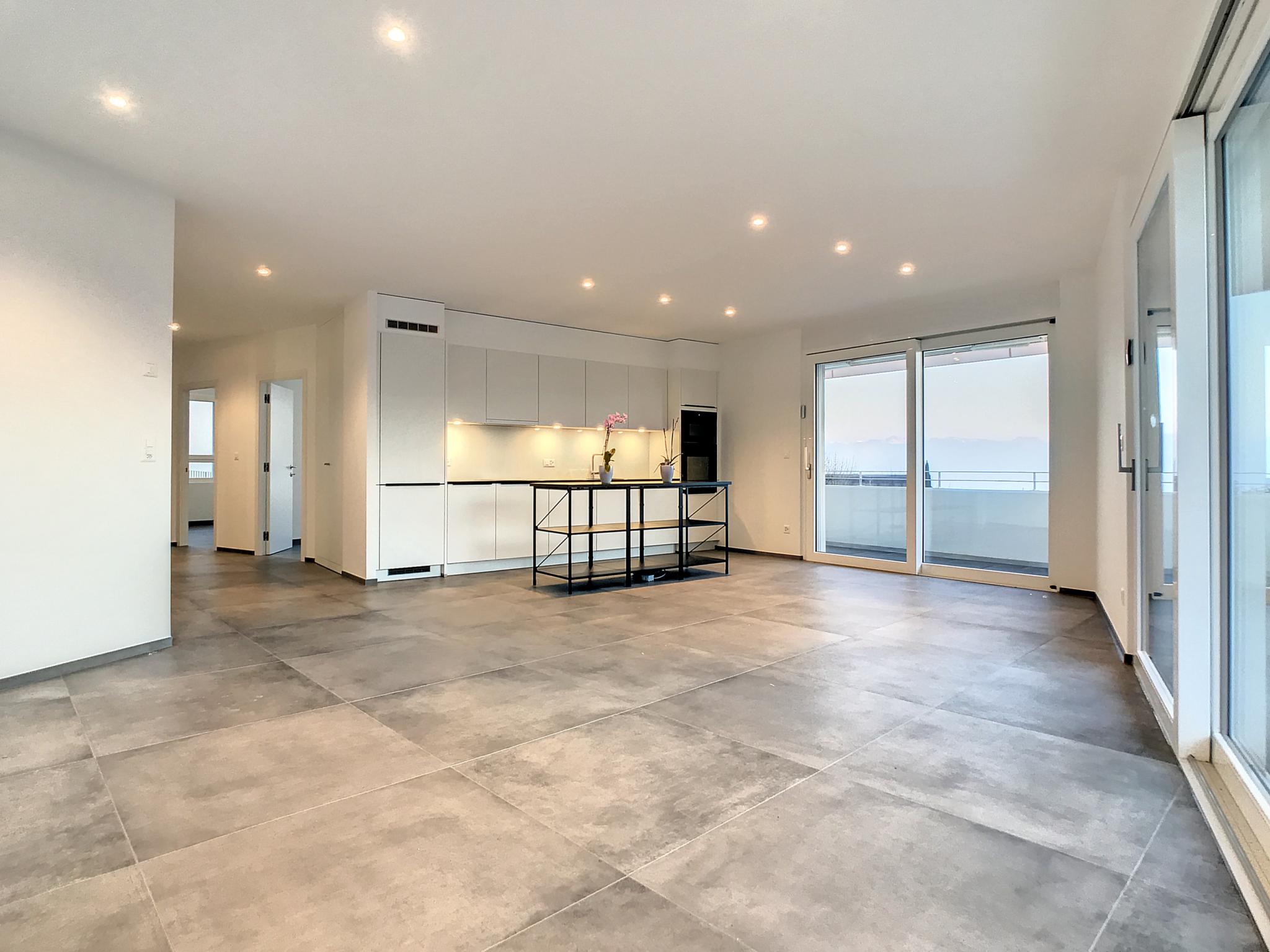 Bel appartement neuf avec vue sur le lac